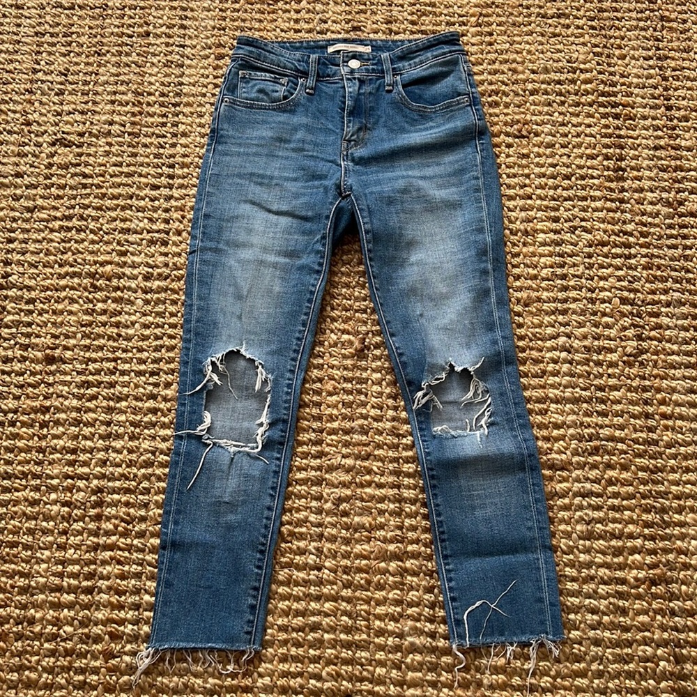 Levi’s 721 high rise skinny. Size 25